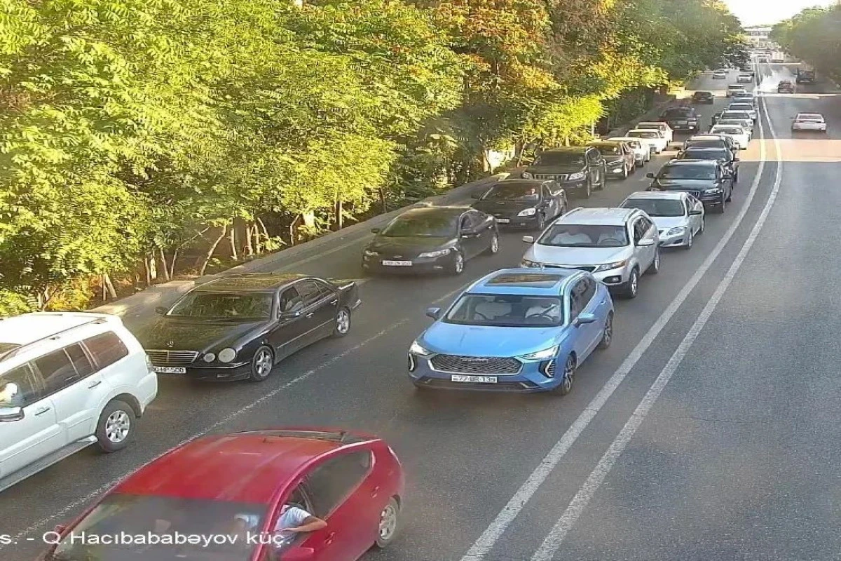 Bakıda sıxlıq olan yollar açıqlanıb - SİYAHI
