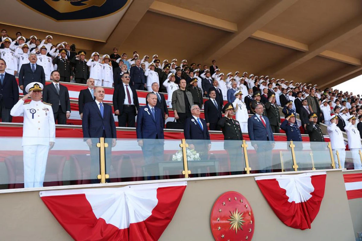 Zakir Həsənov Türkiyənin Hərbi Dənizçilik və Təyyarəçilik məktəblərinin buraxılış mərasimlərində iştirak edib - FOTO
