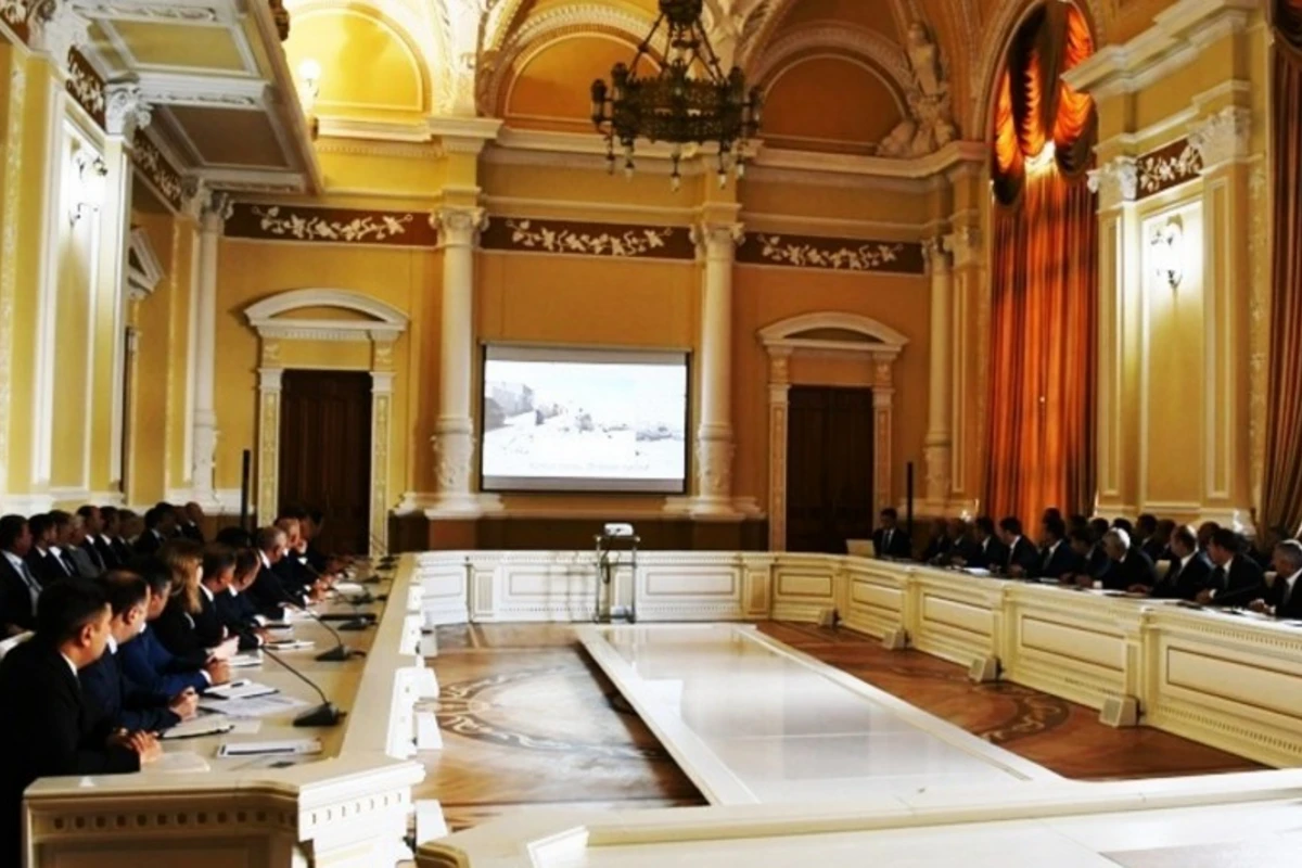 BŞİH-də müşavirə keçirilib, iki icra başçısının müavininə xəbərdarlıq edilib - FOTO