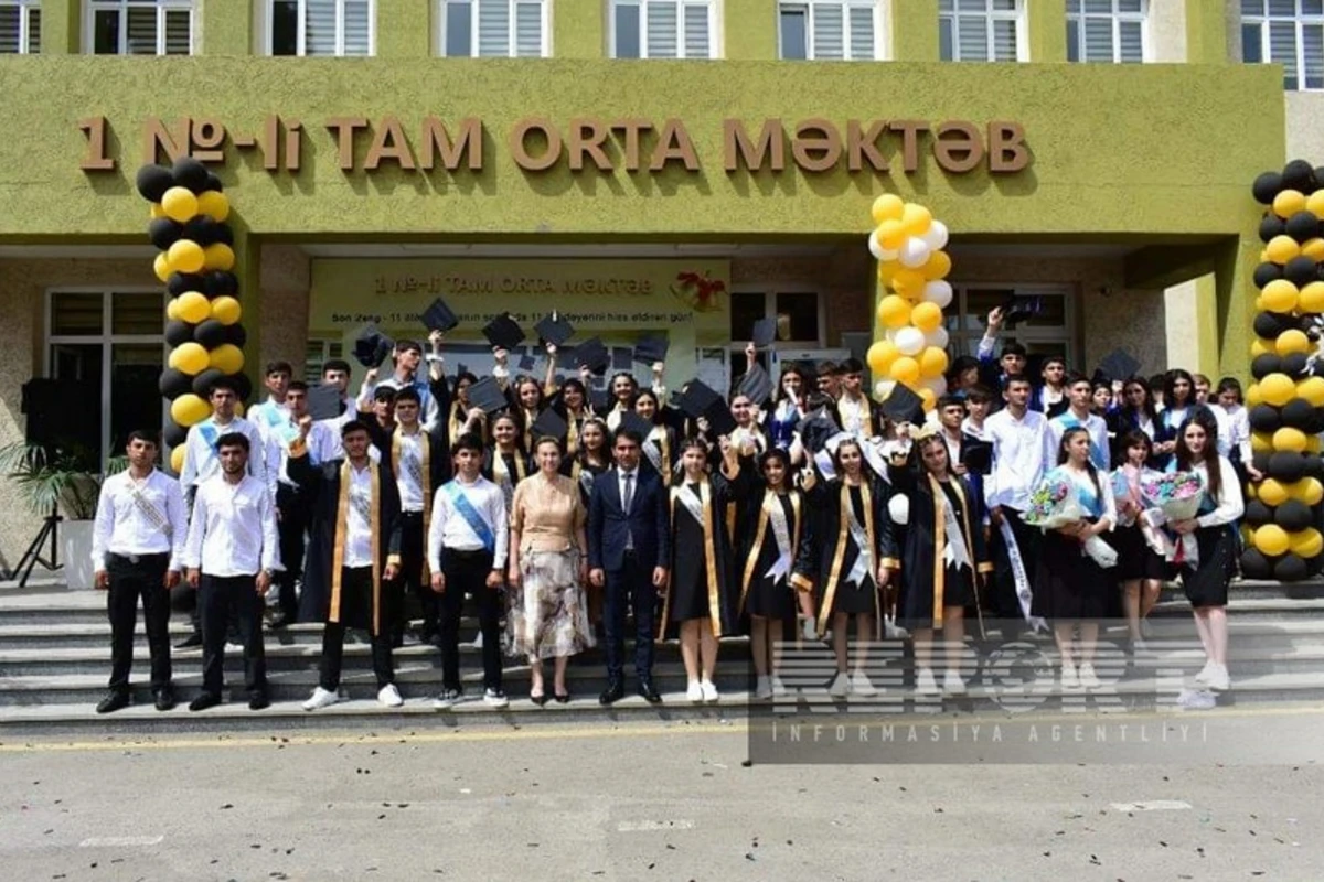 Biləsuvarda bir sinfin bütün şagirdləri ali məktəbə qəbul olub