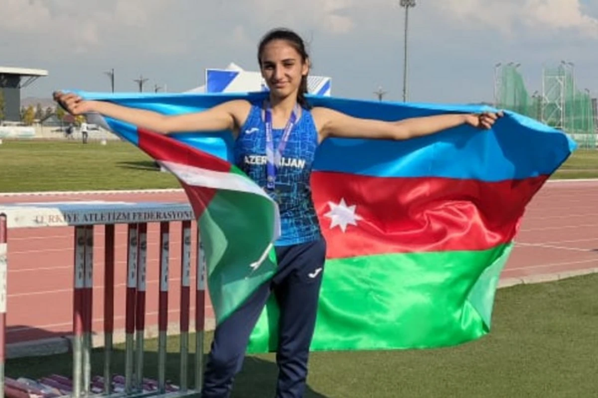 Azərbaycan atleti Balkan çempionatında medal qazanıb - FOTO