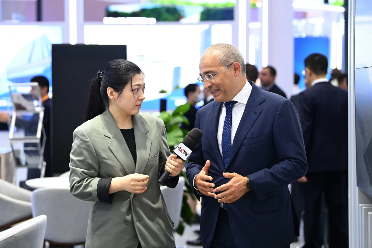 Mikayıl Cabbarov Çin Mərkəzi Televiziyasına müsahibə verib - FOTO Mikayıl Cabbarov Çin Mərkəzi Televiziyasına müsahibə verib - FOTO
