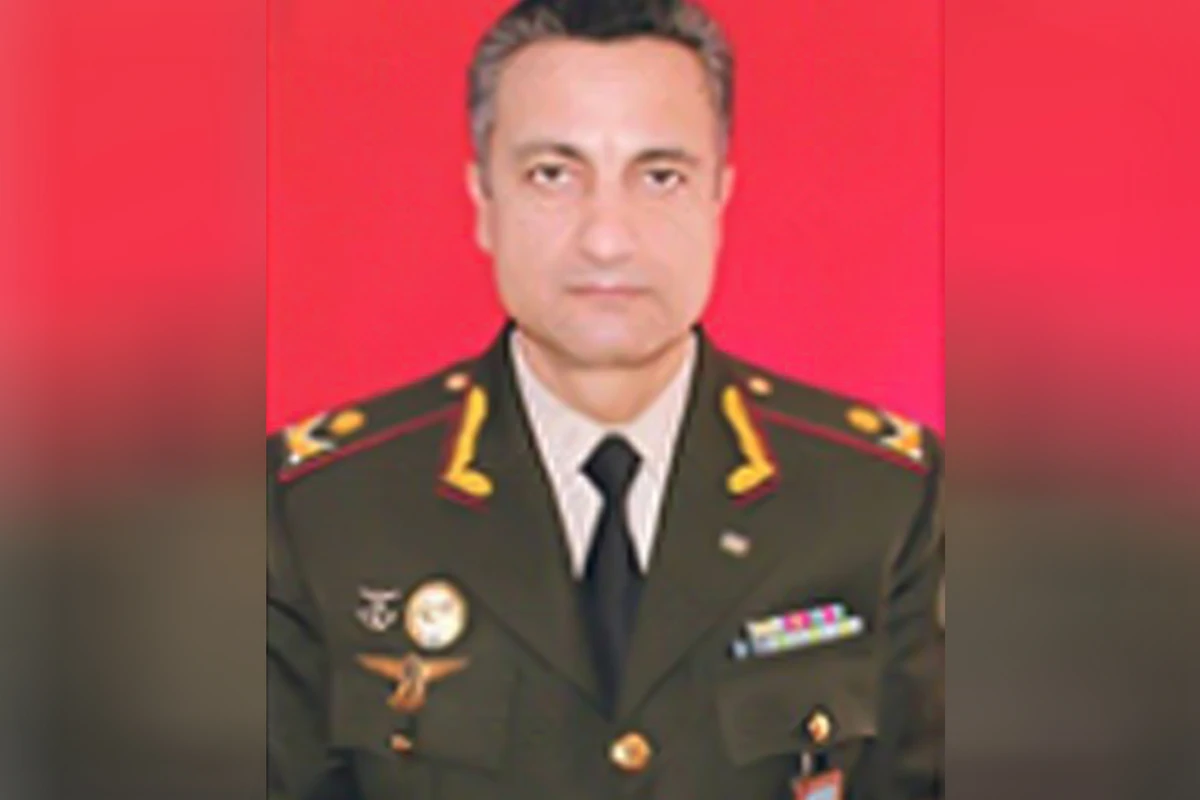 Vilayət Eyvazov generalı vəzifədən azad etdi