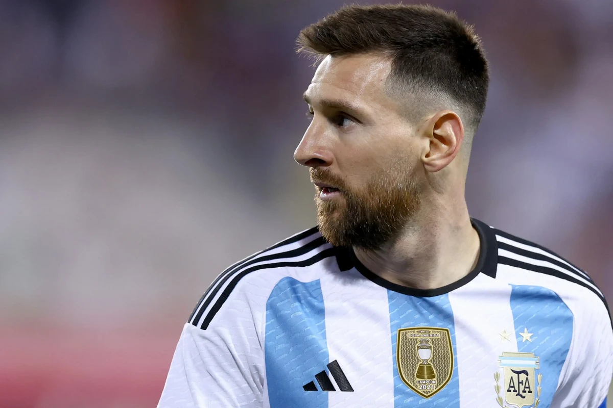 Messi cərimə zərbəsindən möhtəşəm qol vurdu, Argentina qazandı - VİDEO Messi cərimə zərbəsindən möhtəşəm qol vurdu, Argentina qazandı - VİDEO