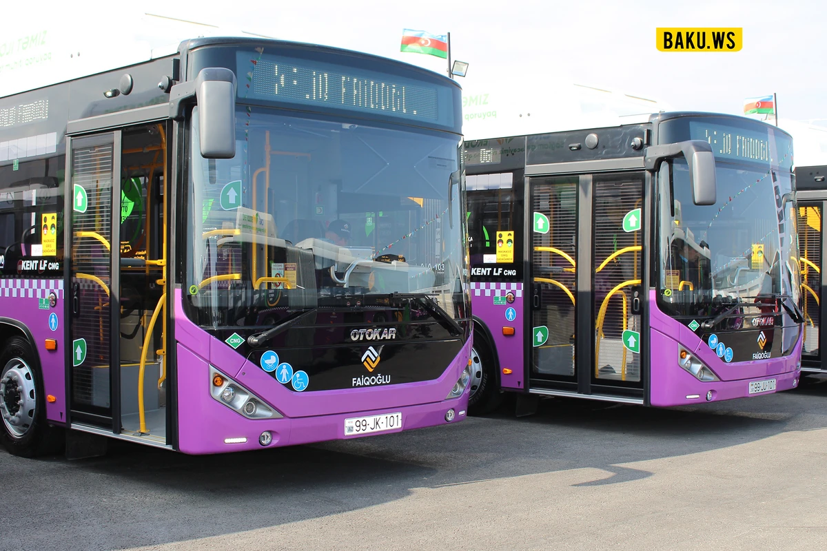Bakıda avtobusda itən pul kisəsi tapılaraq sərnişinə təqdim edilib - FOTO
