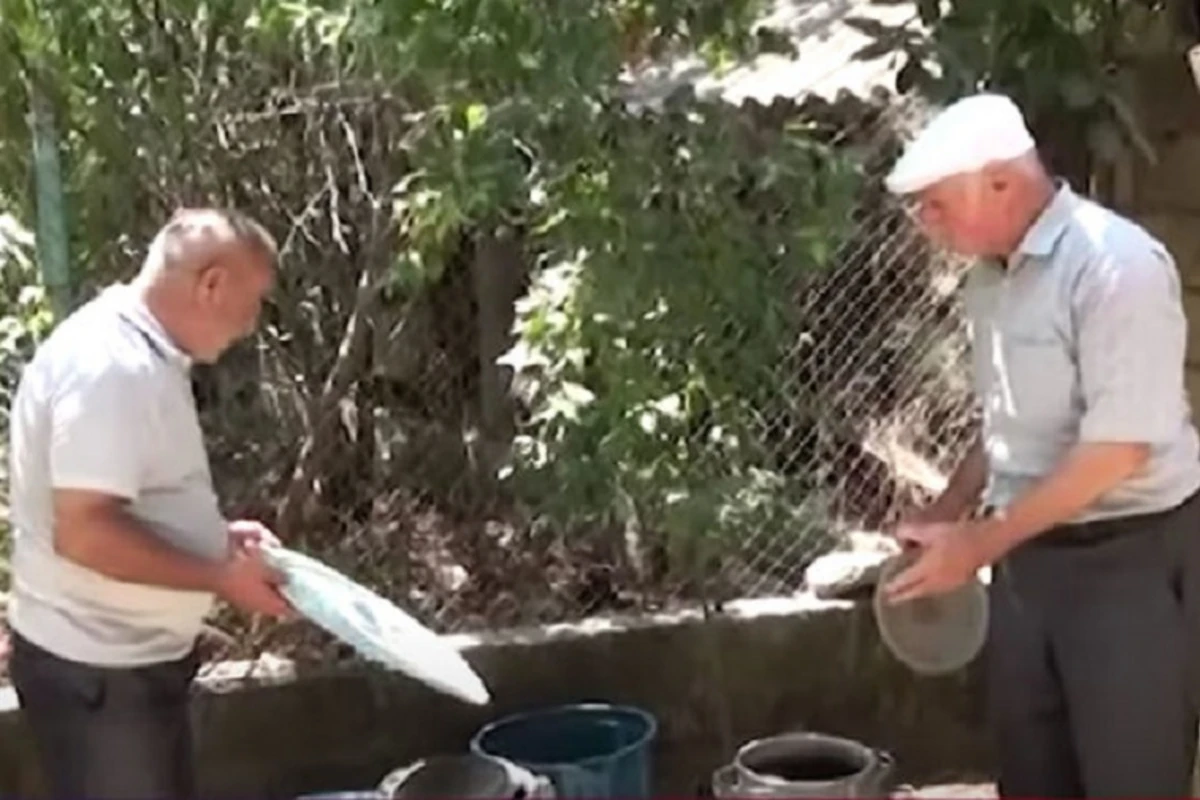 İçməli suya həsrət qalan Lənkəranın Boladi kənd sakinləri etiraz etdilər - VİDEO