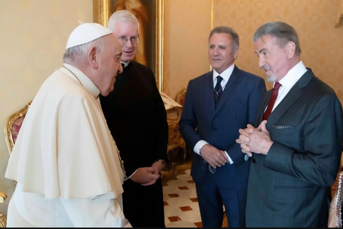 Roma Papasından Silvestr Stalloneyə: Sizin filmlərinizlə böyüdük - FOTO
