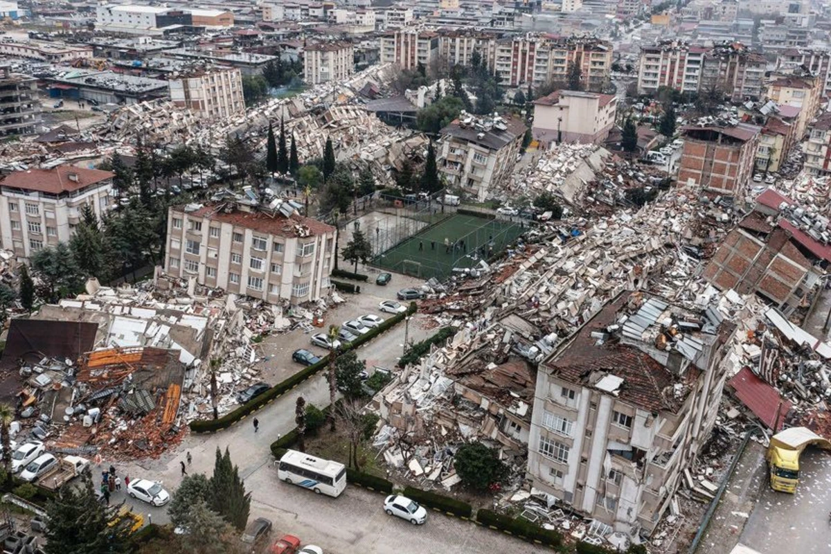 Zəlzələdən 215 gün sonra dağıntılar altında qalan cəsəd tapıldı - FOTO