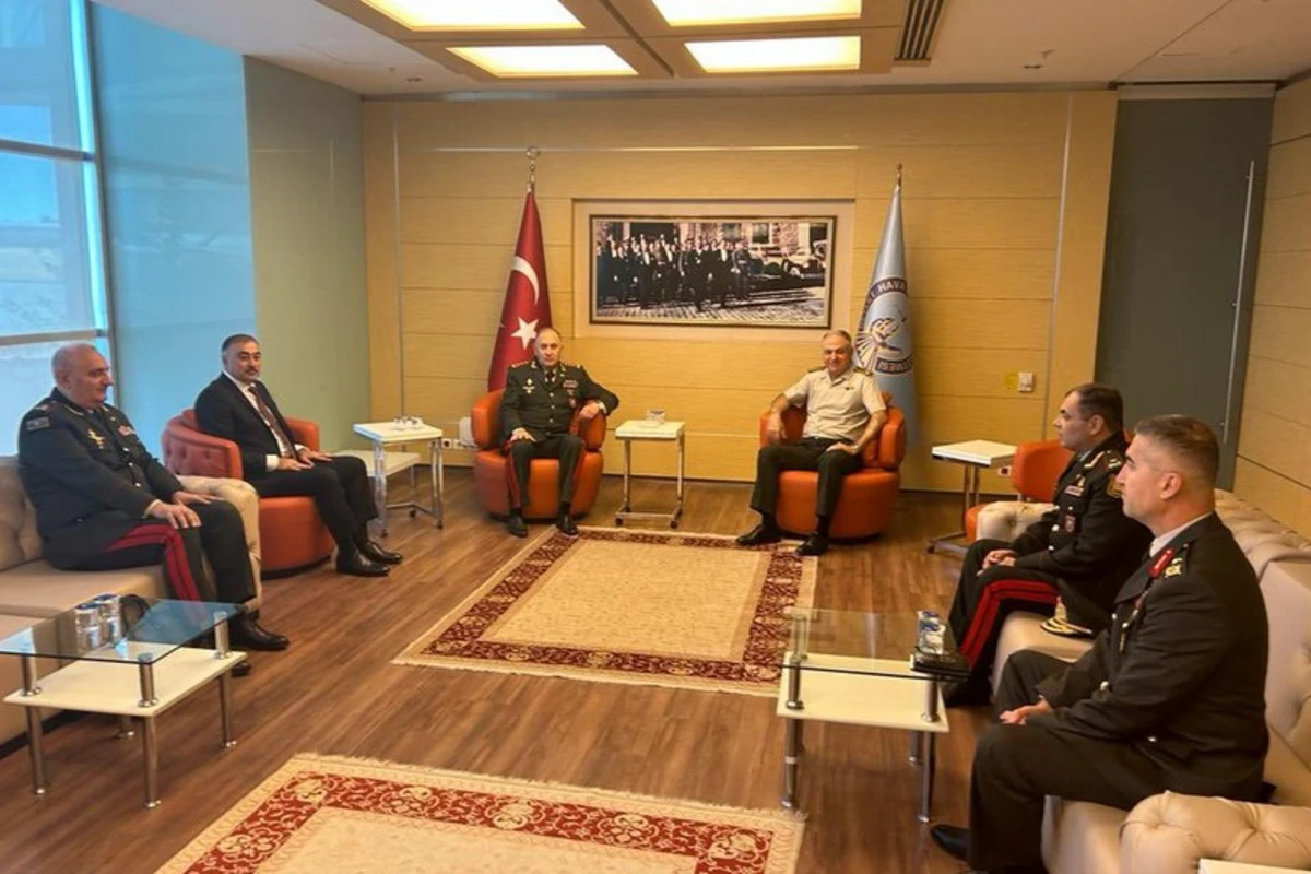 Azərbaycan Ordusunun Baş Qərargah rəisi Türkiyəyə səfərə gedib