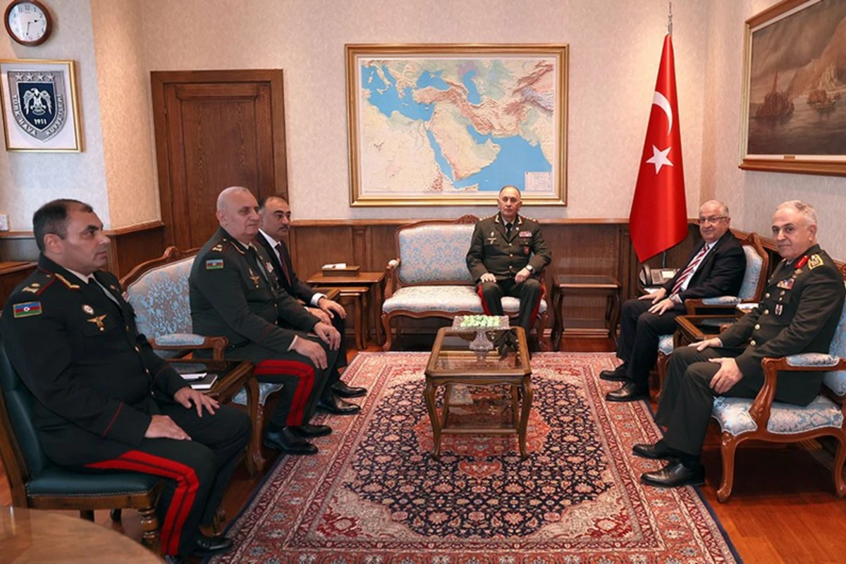 Baş Qərargah rəisi Türkiyənin milli müdafiə naziri ilə görüşüb - YENİLƏNİB - FOTO/VİDEO