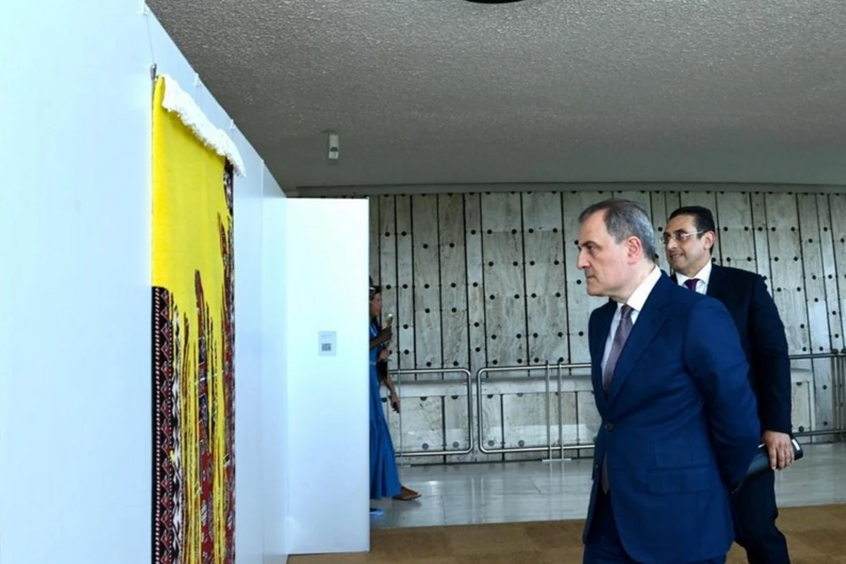 Ceyhun Bayramov BMT-nin Cenevrədəki Ofisində xalça sərgisinin açılışında iştirak edib - FOTO