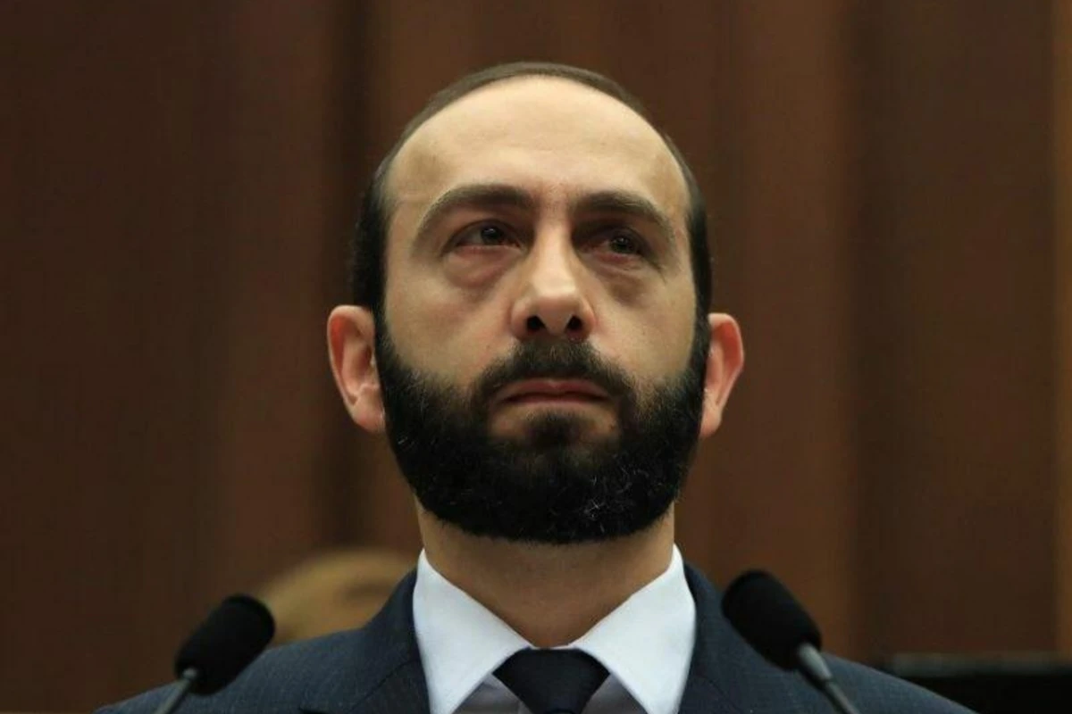 Арарат Мирзоян: Ереван получил ответы Баку по теме мирного договора