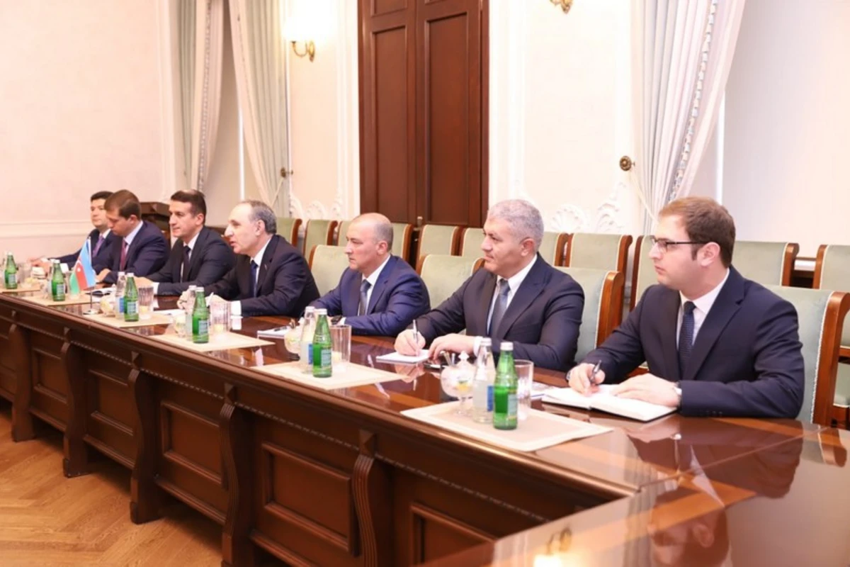 Kamran Əliyev iranlı həmkarı ilə Fərid Səfərlinin barəsində cinayət işini müzakirə edib