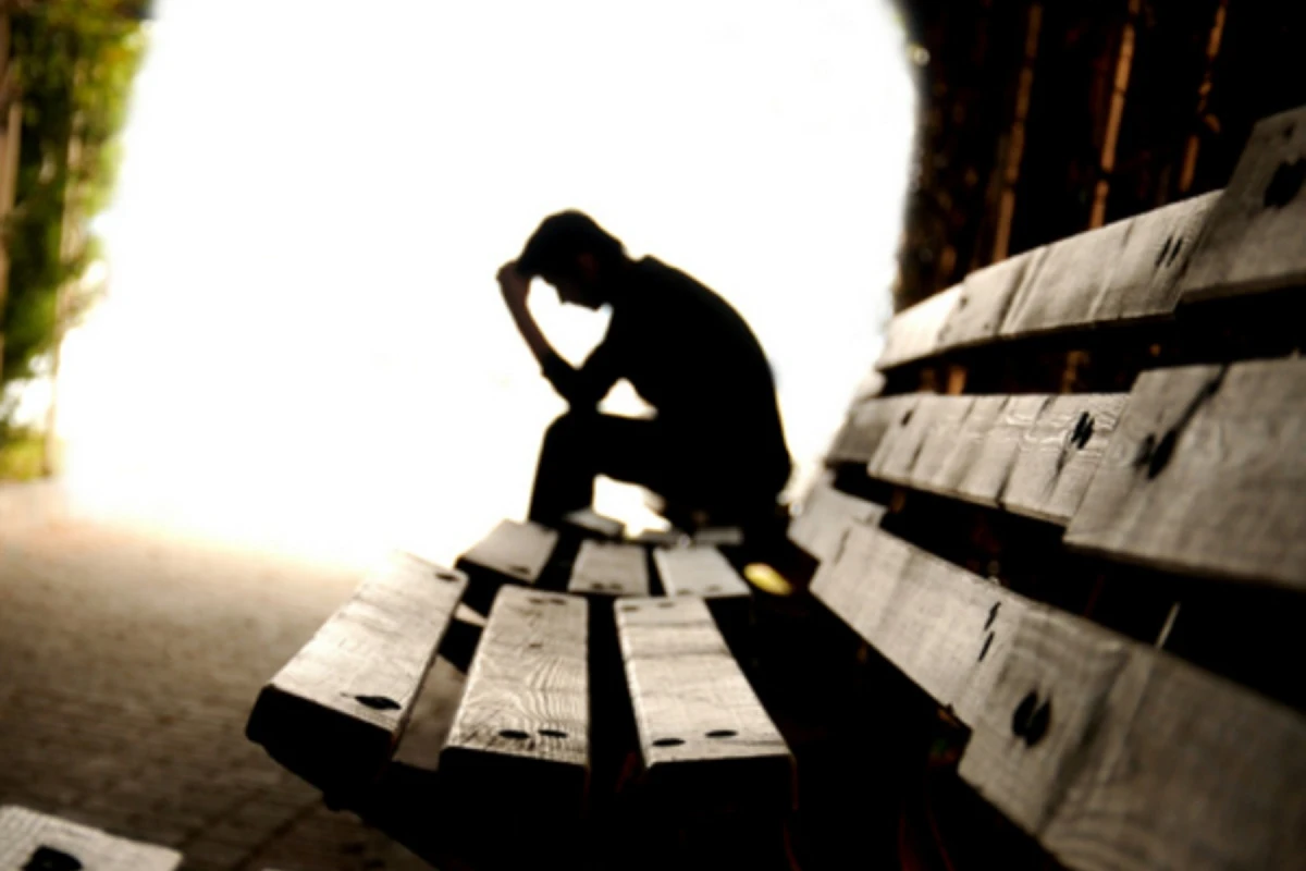 İnsanlar niyə payızda depressiyaya düşür?.. - Tənhalıq problemlər yarada bilər