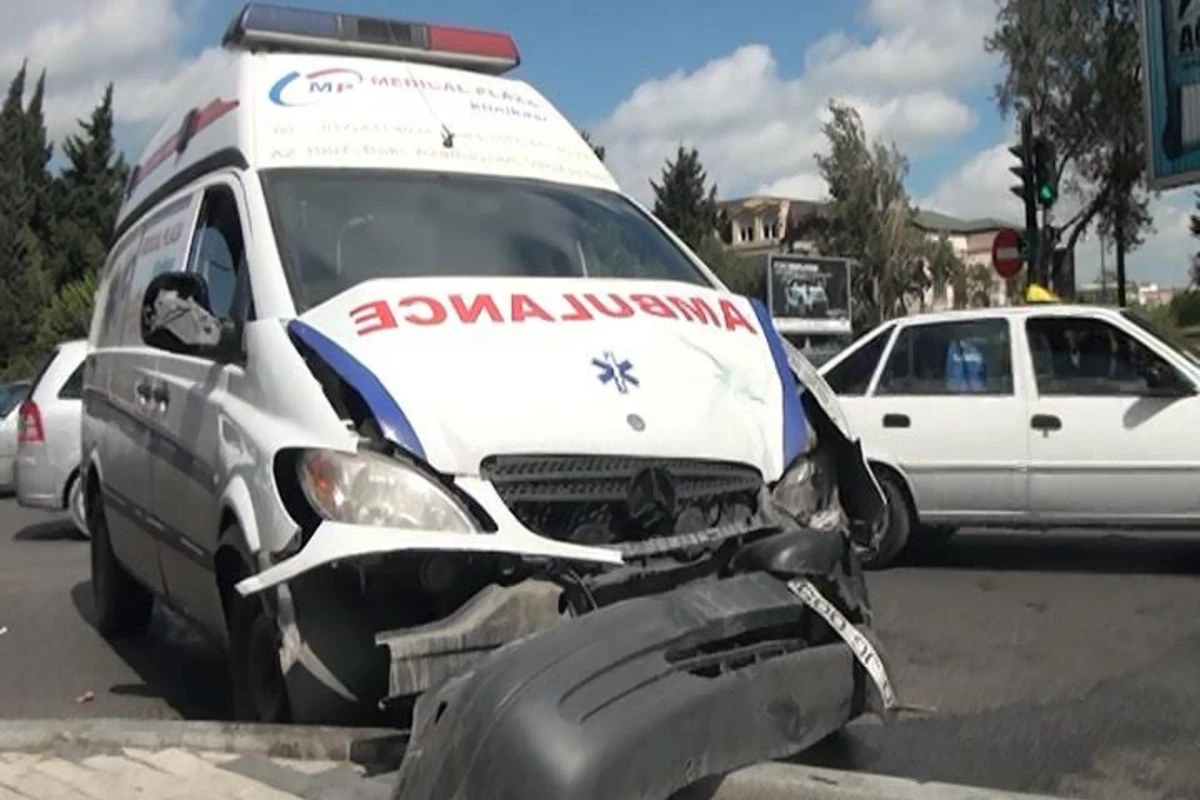 ДТП в Азербайджане с участием машины скорой помощи: пострадали 5 человек