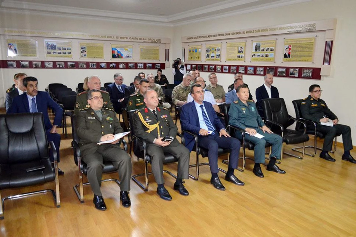 Hərbi attaşelər Qarabağdakı lokal xarakterli antiterror tədbirləri barədə məlumatlandırılıb - FOTO
