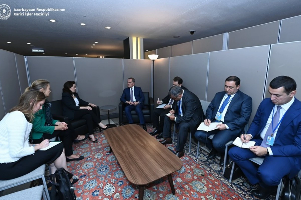 Ceyhun Bayramov Yuri Kimi Qarabağdakı lokal antiterror tədbirləri barədə məlumatlandırıb - FOTO