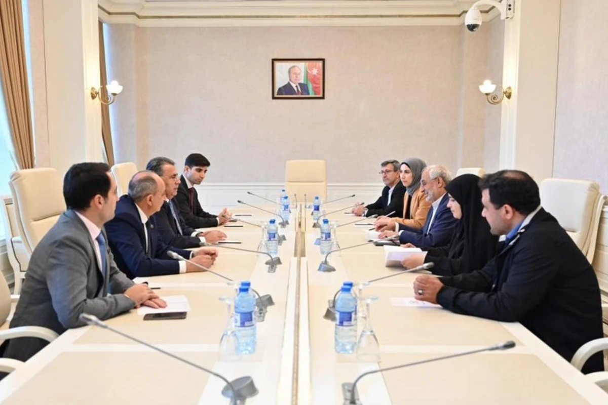Azərbaycan və İran parlamentlərinin deputatları görüşüblər - FOTO