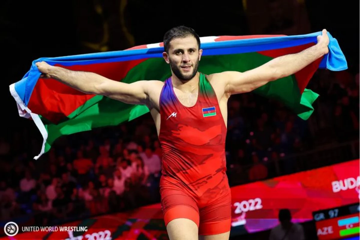 Rafiq Hüseynov ikiqat dünya çempionu oldu
