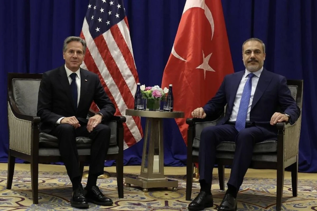 Fidan Blinkenlə Qarabağdakı son hadisələri müzakirə ediblər - YENİLƏNİB