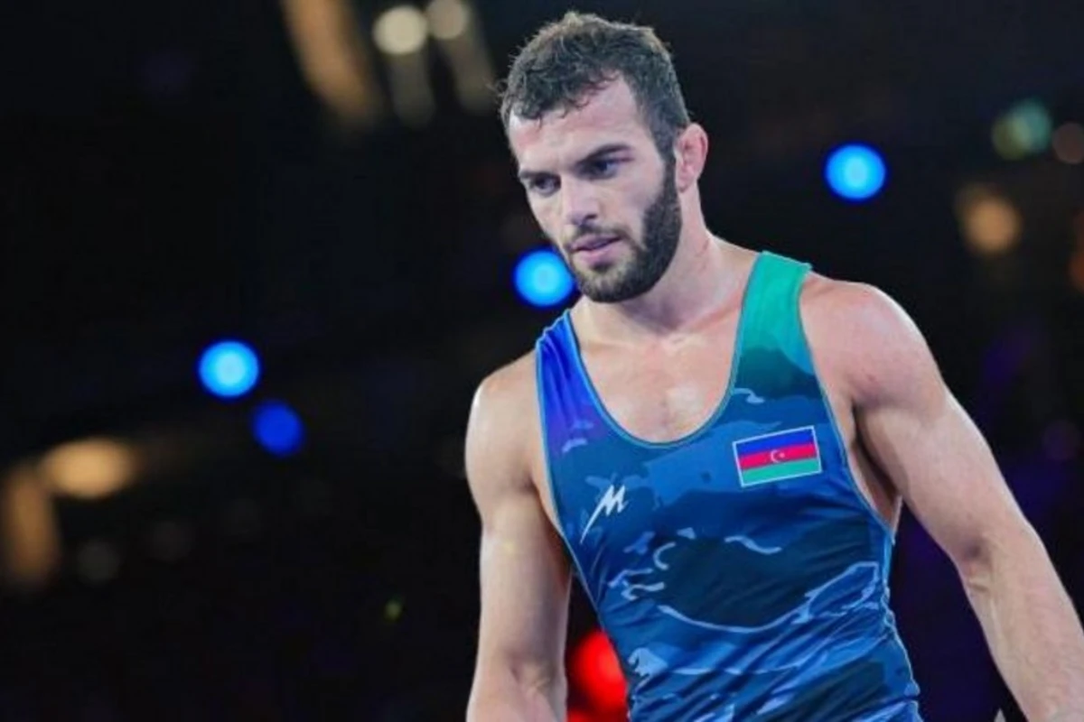 Чемпионат мира: Азербайджанский борец вышел в полуфинал, победив соперника из Армении