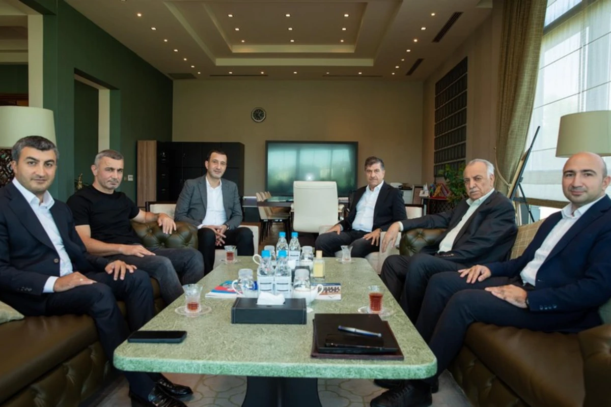 Abdolbari Gozal Qarabağı təbrik edib