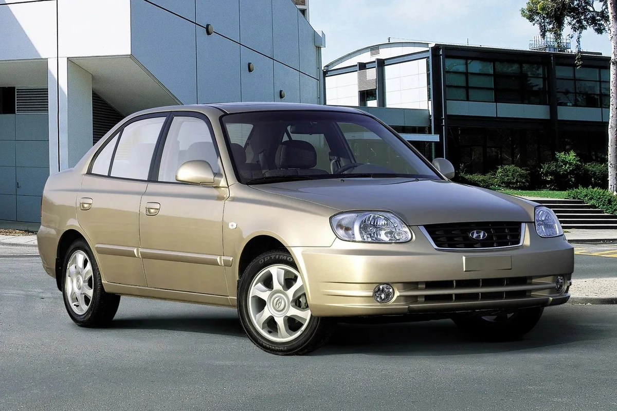 Ucuz maşınlar satışda - Hyundai Accent - 4500 AZN - QİYMƏTLƏR