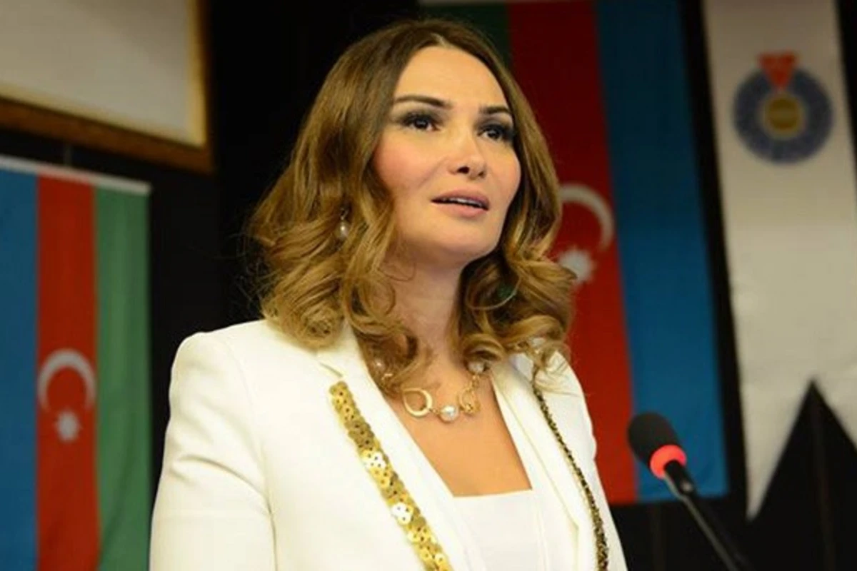 “Qənirə Paşayeva süni nəfəs aparatına qoşulub, heç bir reaksiya vermir” - Əmisindən AÇIQLAMA