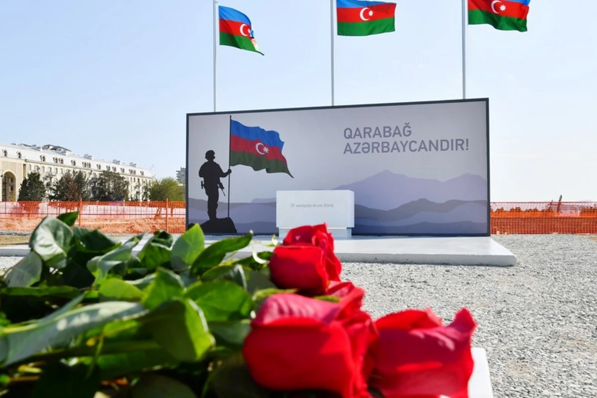 Представители государства и правительства посетили строящийся в Баку Парк Победы