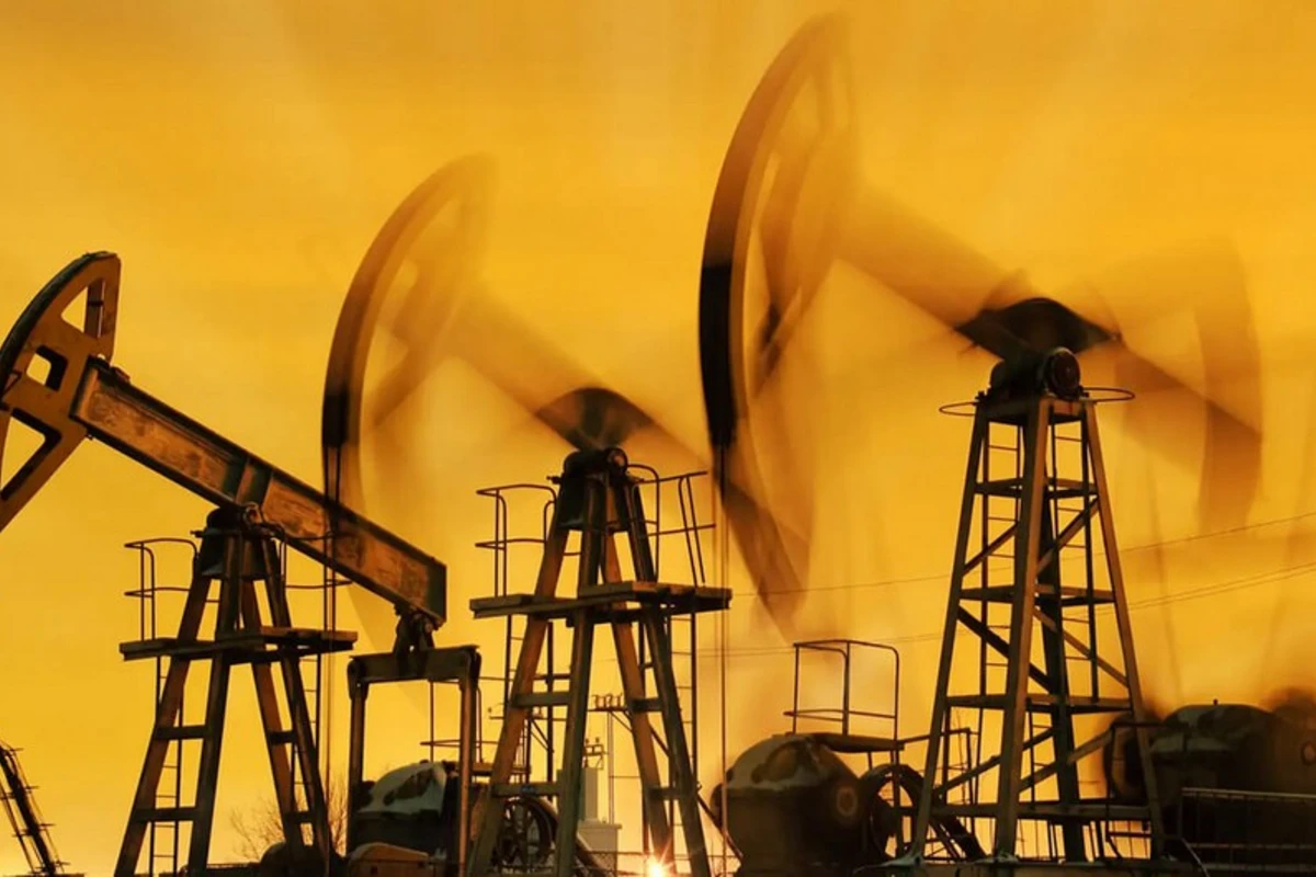 Цена азербайджанской нефти приближается к 103 долларам
