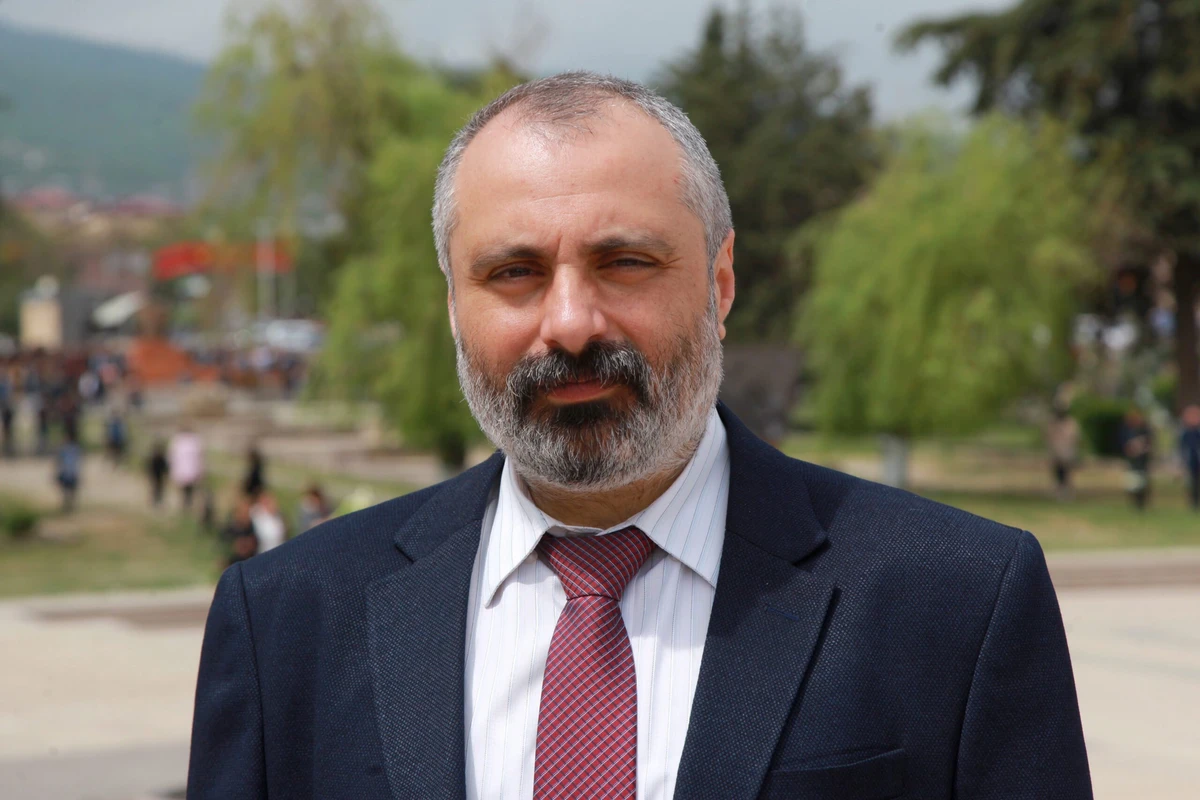 Qarabağdakı separatçılardan biri təslim olmaq qərarına gəldi