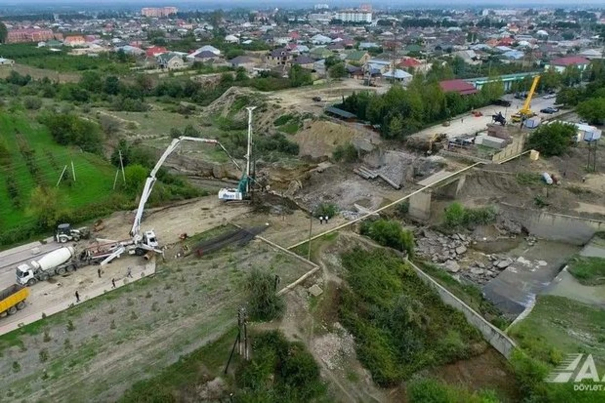 Qudyalçay üzərində yeni körpünün tikintisinə başlanılıb - FOTO
