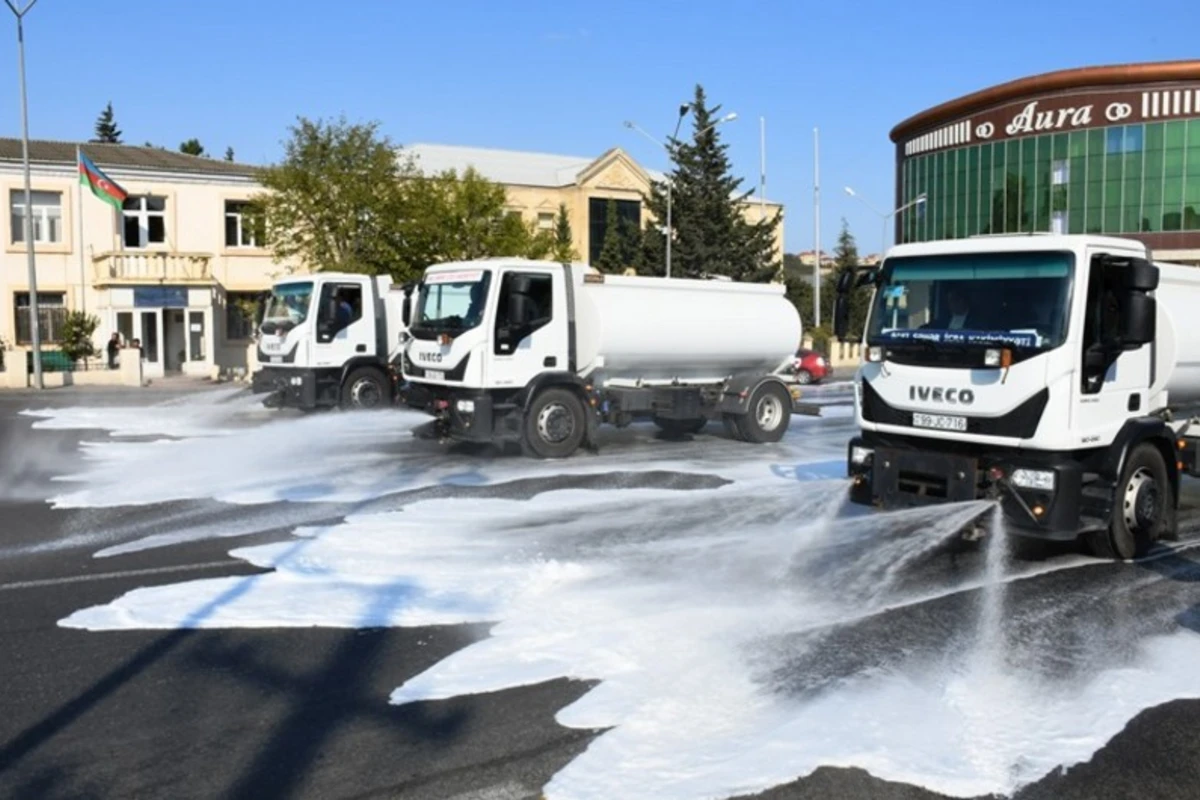 Bu gün Bakının 547 küçəsi yuyulub - FOTO