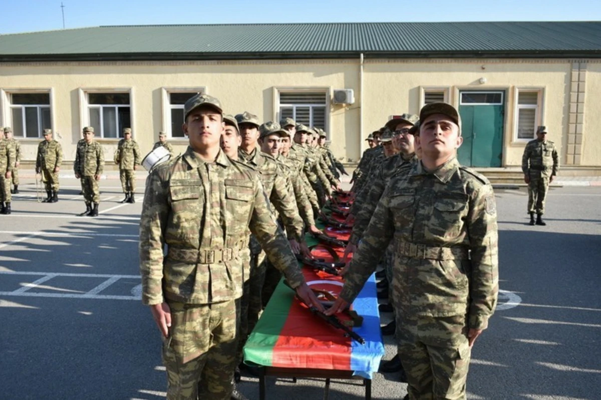 В Азербайджане начался очередной осенний призыв на военную службу