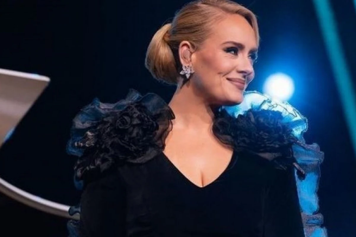 Adel konsertə azərbaycanlı dizaynerin geyimində çıxdı - FOTO