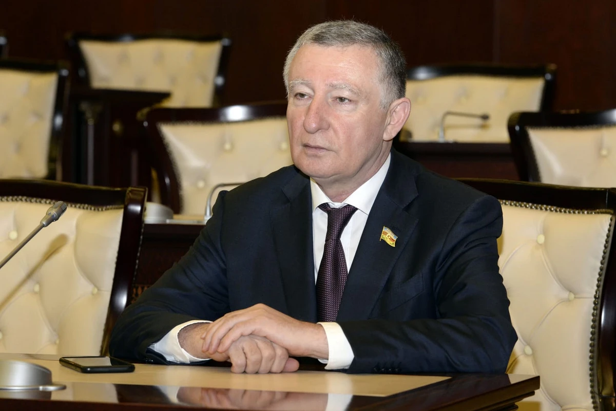 Prezident Məşhur Məmmədovla bağlı SƏRƏNCAM imzalayıb