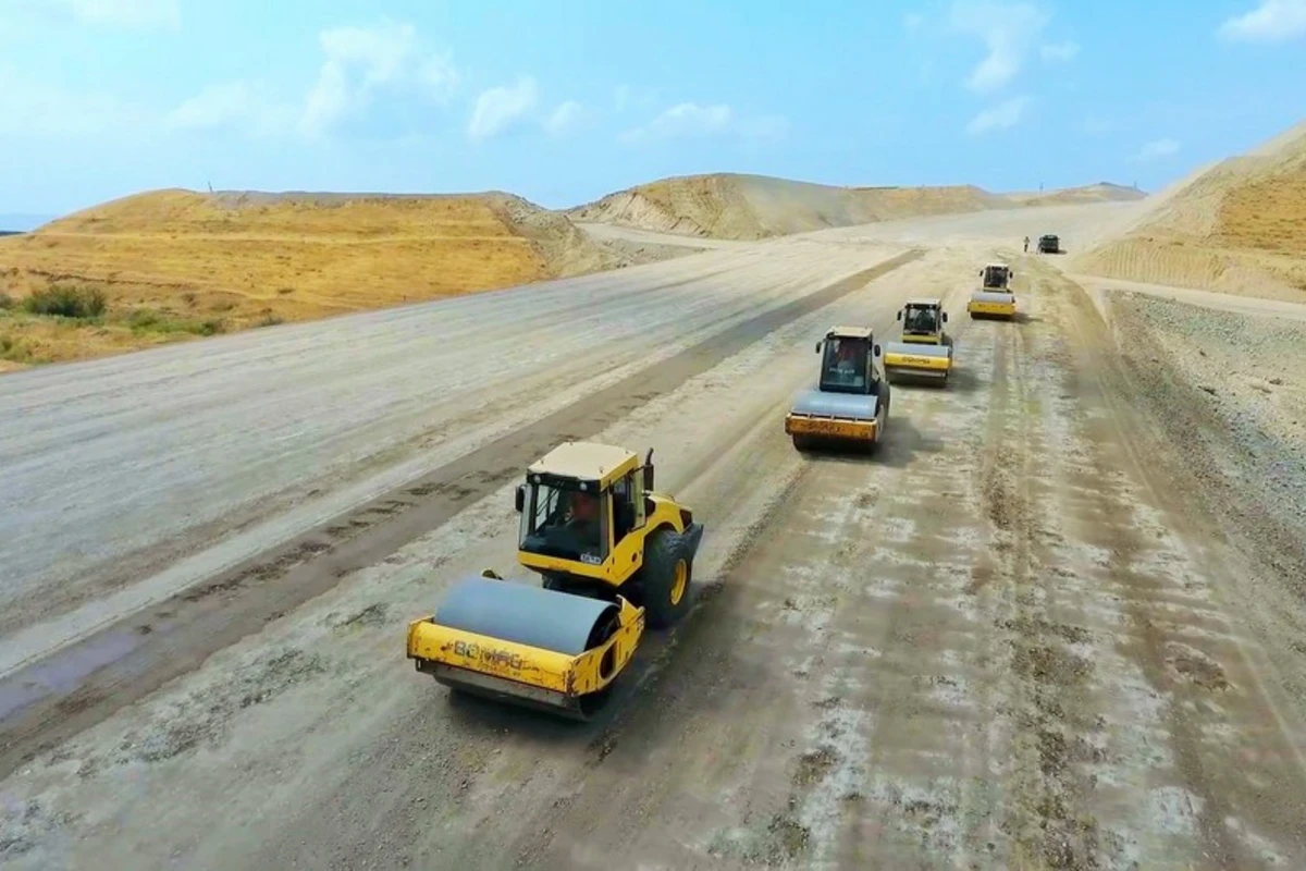 Строительство автодороги Горадиз-Джебраил-Зангилан-Агбенд завершено на 80% Строительство автодороги Горадиз-Джебраил-Зангилан-Агбенд завершено на 80%