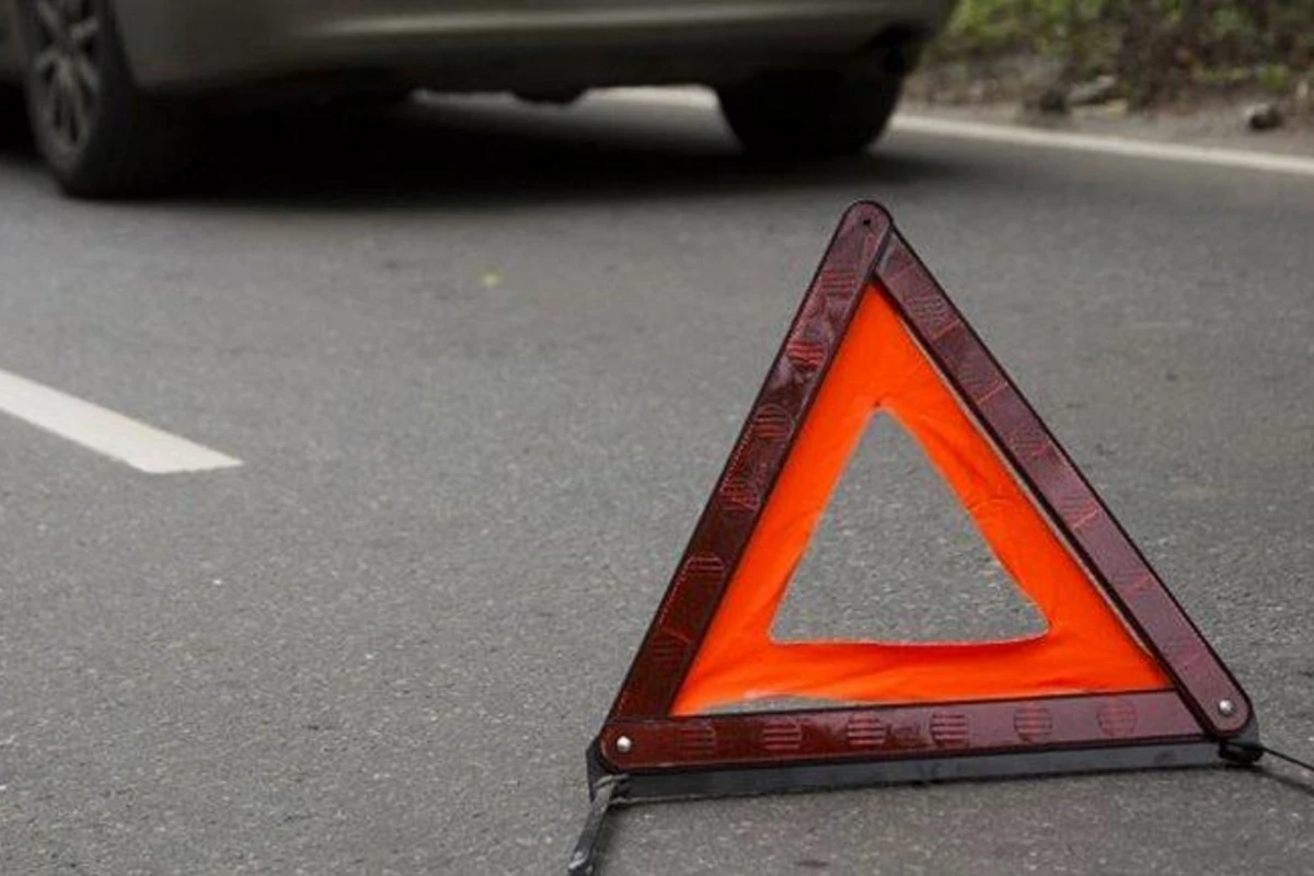 Füzulidə Mercedes hasara çırpıldı, ölən var
