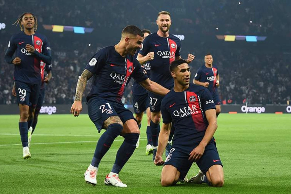 PSJ-nin futbolçuları rəqibi təhqir etdiyinə görə cəzalanıb