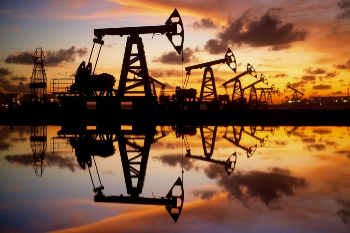 Цена азербайджанской нефти упала до 91 доллара