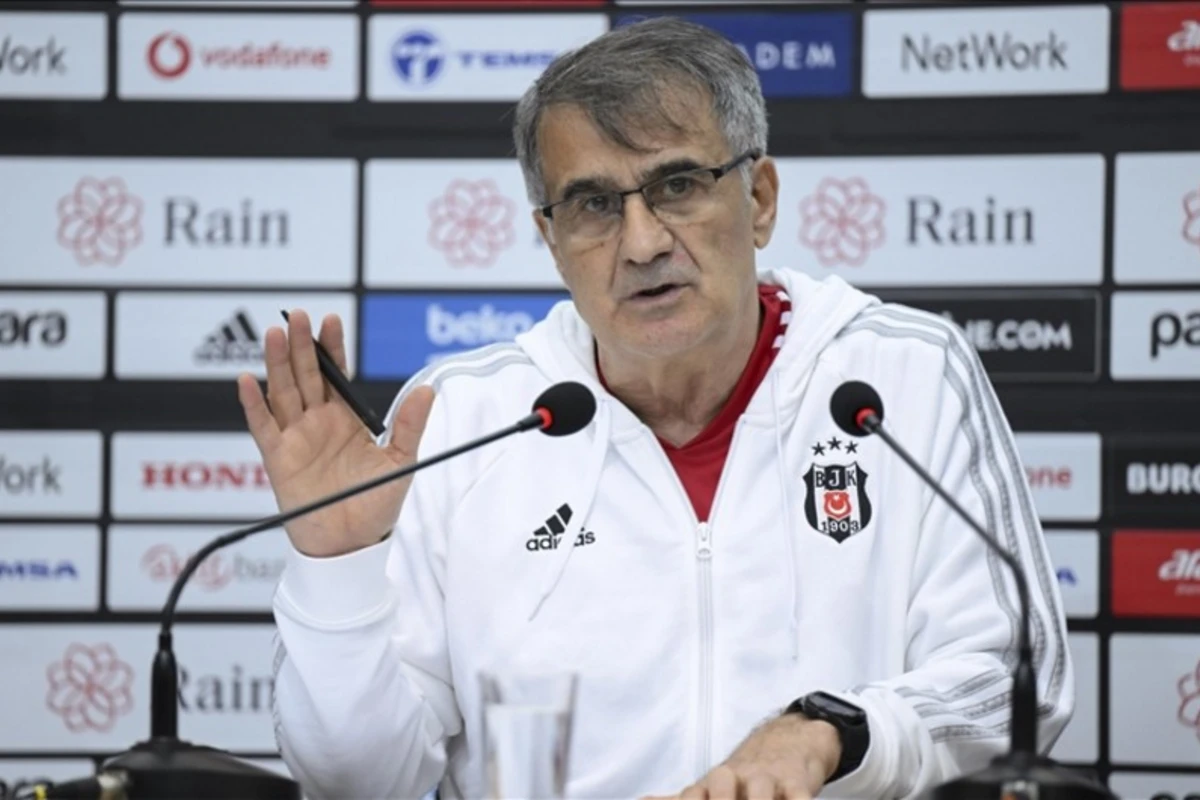 “Beşiktaş”ın baş məşqçisi istefa verdi