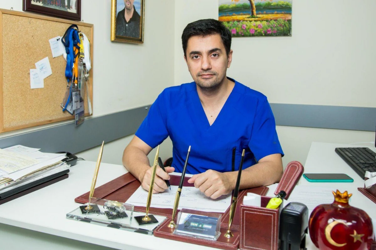 M.Topçubaşov adına Elmi Cərrahiyyə Mərkəzinə yeni baş həkim təyin olunub M.Topçubaşov adına Elmi Cərrahiyyə Mərkəzinə yeni baş həkim təyin olunub