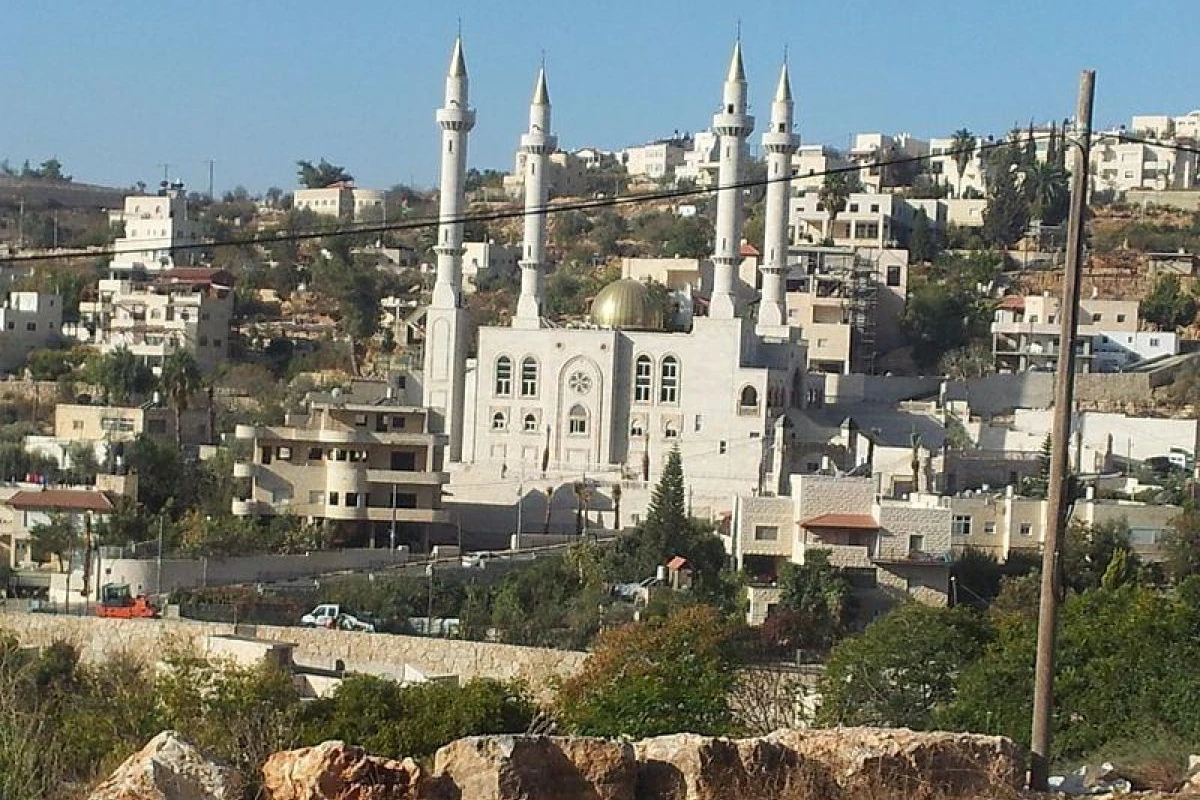 HƏMAS Kadırovun Qüds yaxınlığındakı məscidini vurub - FOTO