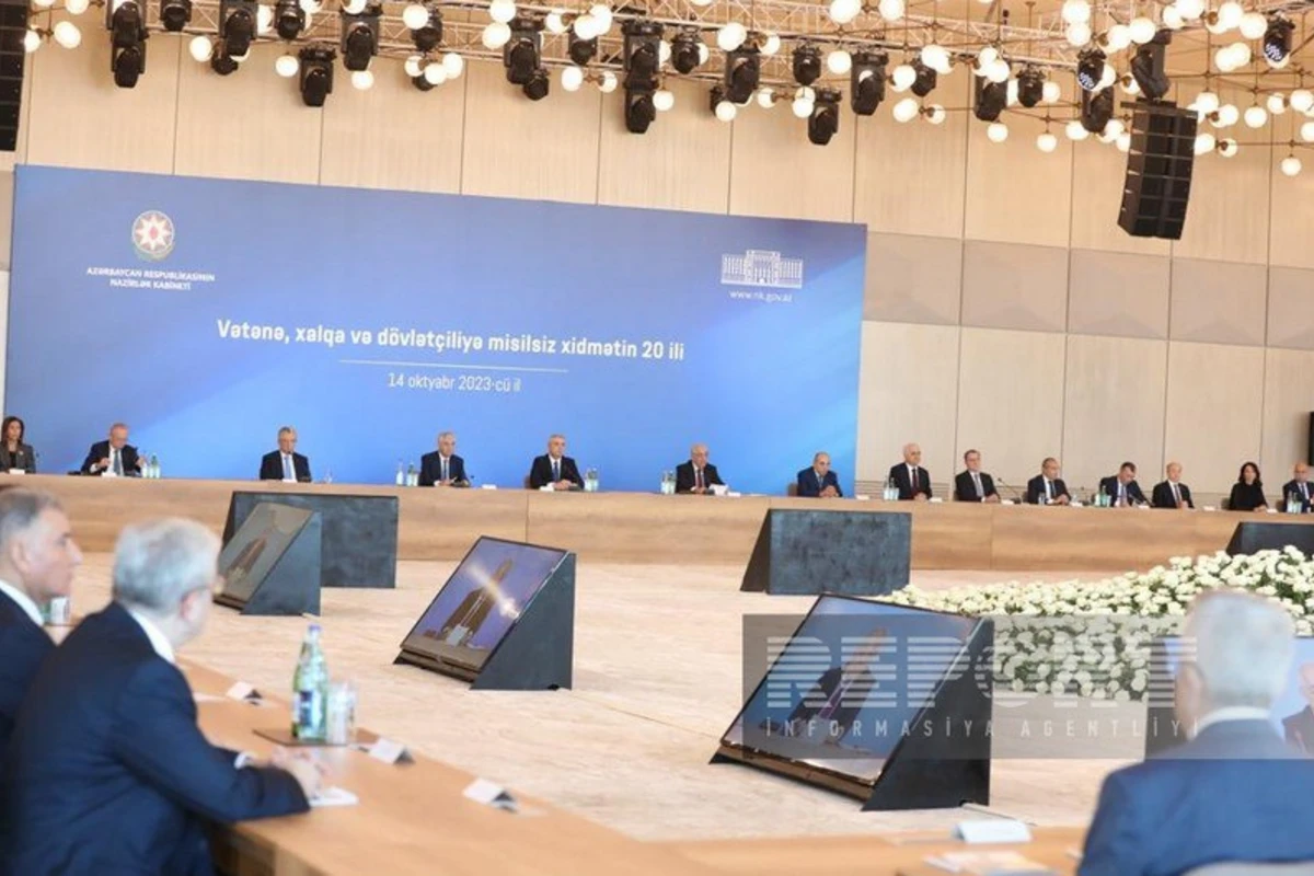 Baş nazir son 20 ildə tikilən məktəb və səhiyyə müəssisələrinin sayını AÇIQLADI