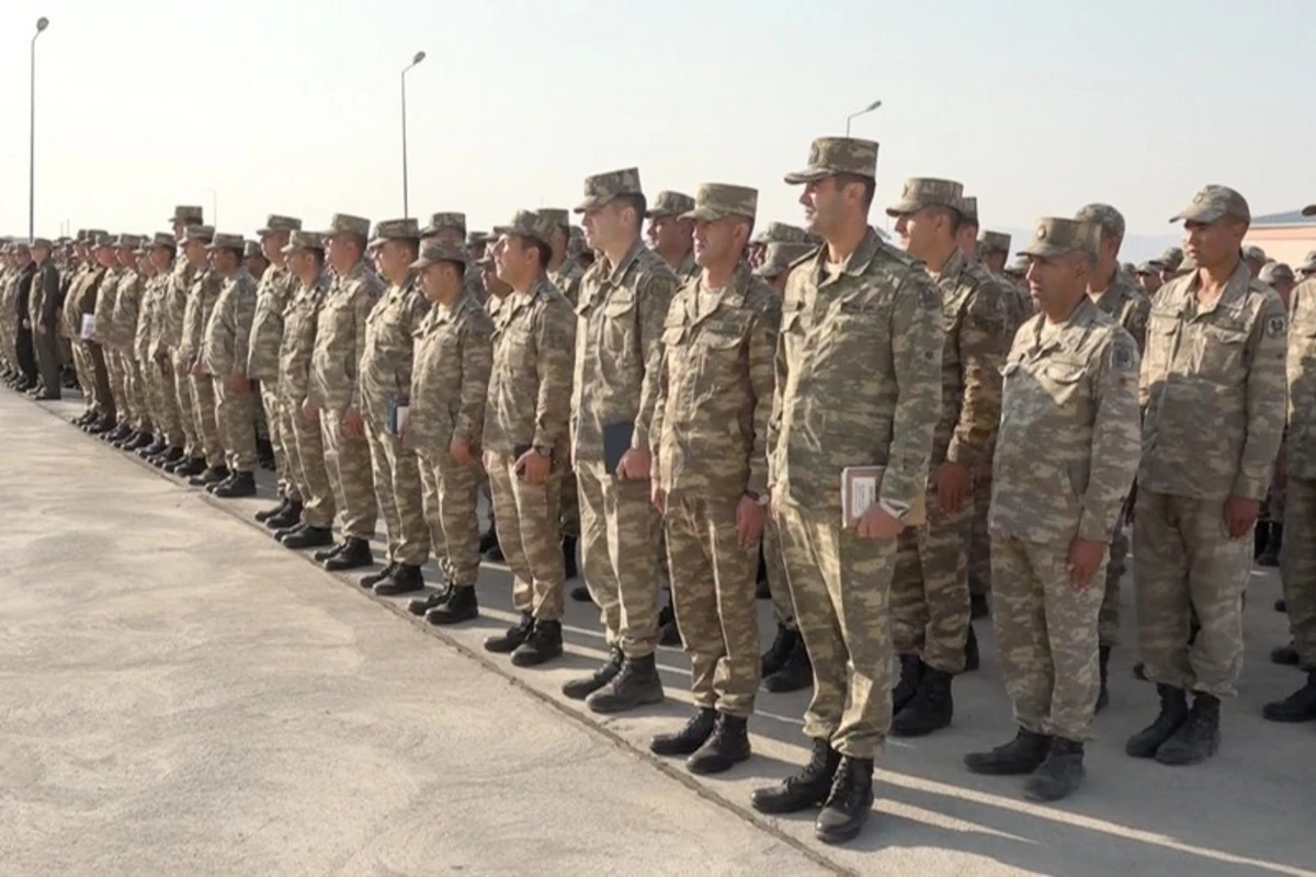 Naxçıvandakı silah və texnika payız-qış istismar rejiminə keçirilir - FOTO Naxçıvandakı silah və texnika payız-qış istismar rejiminə keçirilir - FOTO