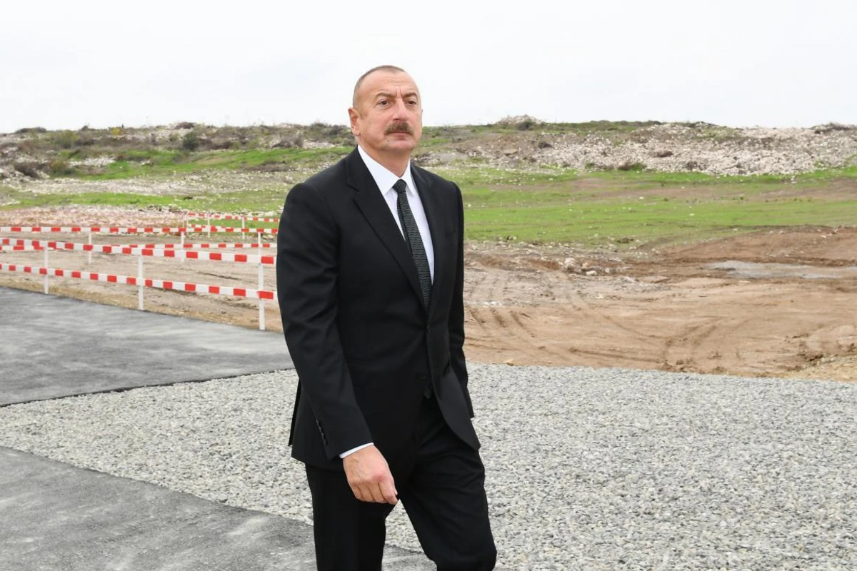 Президент Азербайджана заложил фундамент второго жилого комплекса в городе Физули