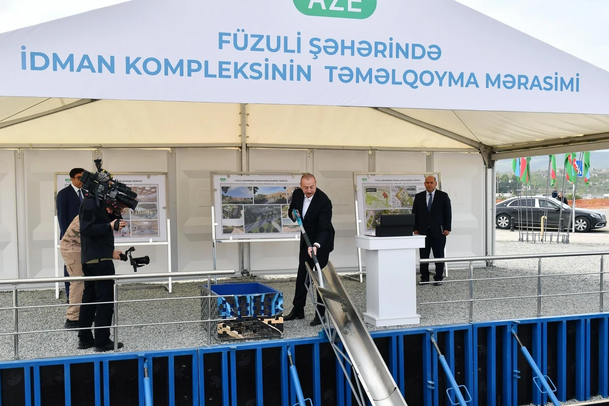 Prezident Füzuli şəhərində idman kompleksinin təməlini qoyub - FOTO - YENİLƏNİB