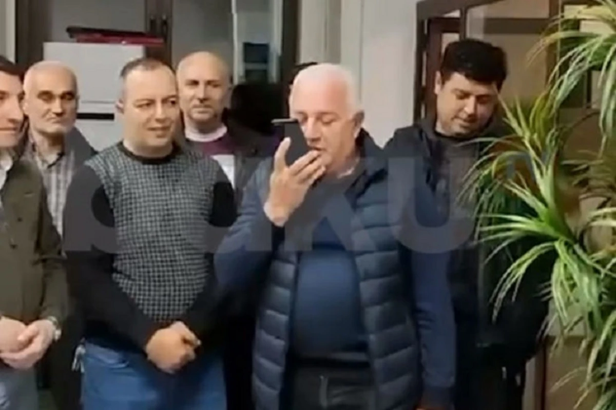 Xankəndidə ilk telefon nömrəsi və ilk zəng - VİDEO Xankəndidə ilk telefon nömrəsi və ilk zəng - VİDEO