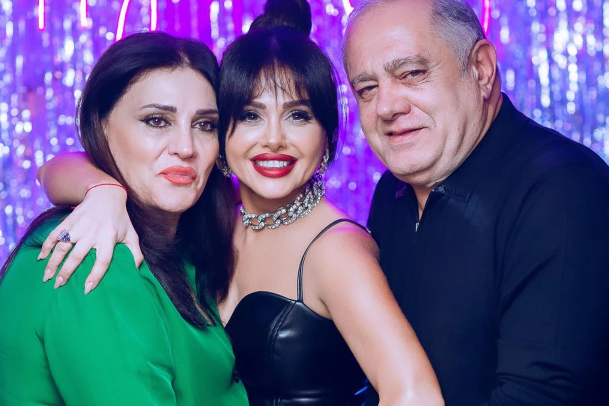 Günel Zeynalovanın anası iflic keçirdi - FOTO