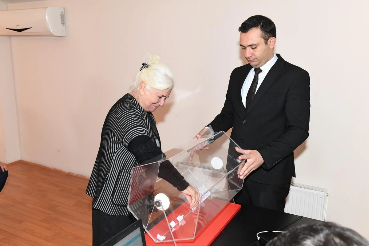 Ağalı kəndinə növbəti köç olacaq, püşkatma keçirilib - FOTO Ağalı kəndinə növbəti köç olacaq, püşkatma keçirilib - FOTO